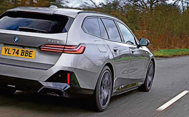 BMW 530e TOURING